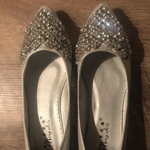Jeweled silver flats size 9